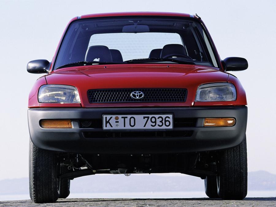  Toyota RAV4 3-Door 1994 года  (фото 5 из 11)